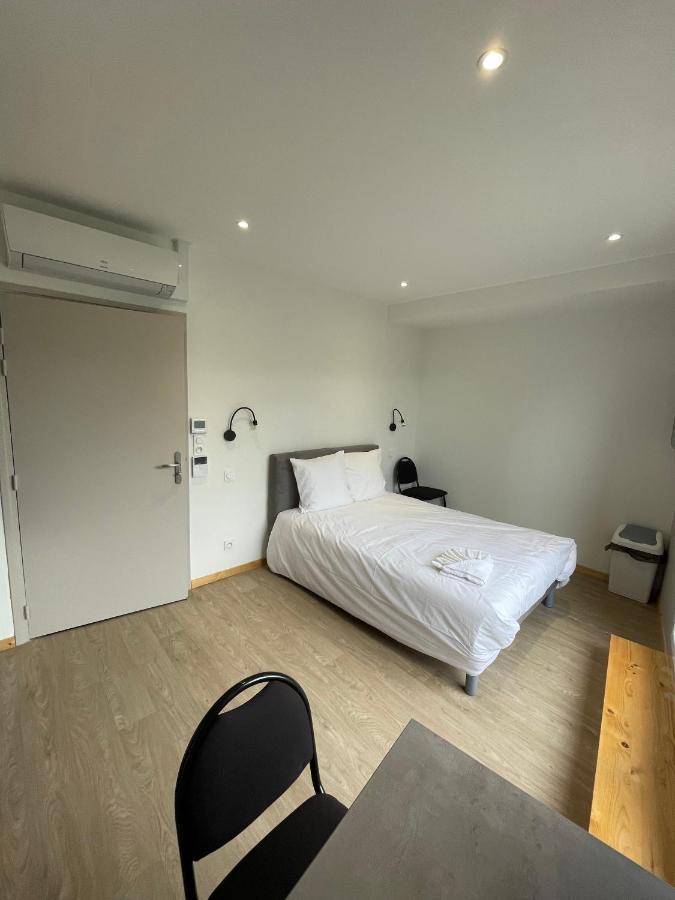 Le Salvador - Appart'Hotel De 18M2 A 44M2 La Talaudiere エクステリア 写真
