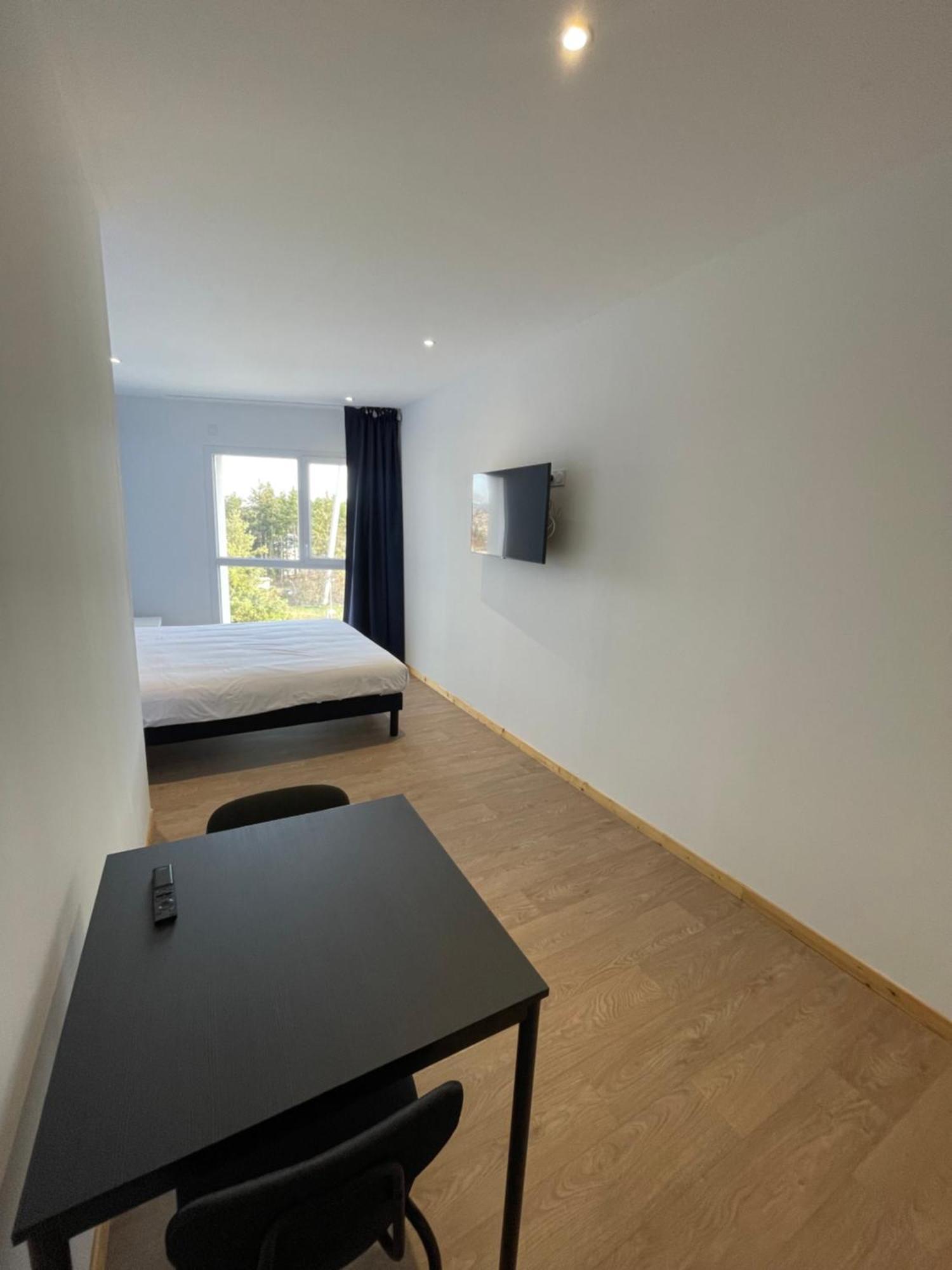 Le Salvador - Appart'Hotel De 18M2 A 44M2 La Talaudiere エクステリア 写真