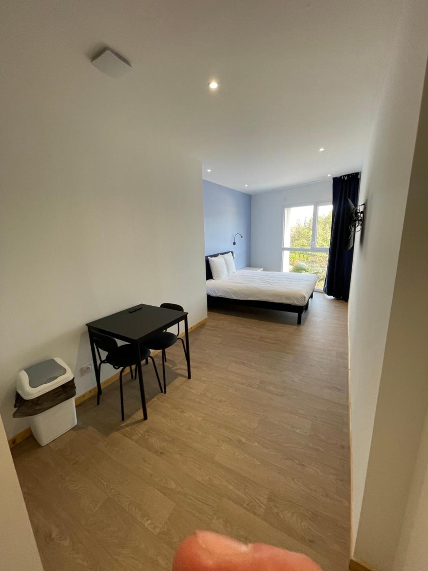 Le Salvador - Appart'Hotel De 18M2 A 44M2 La Talaudiere エクステリア 写真