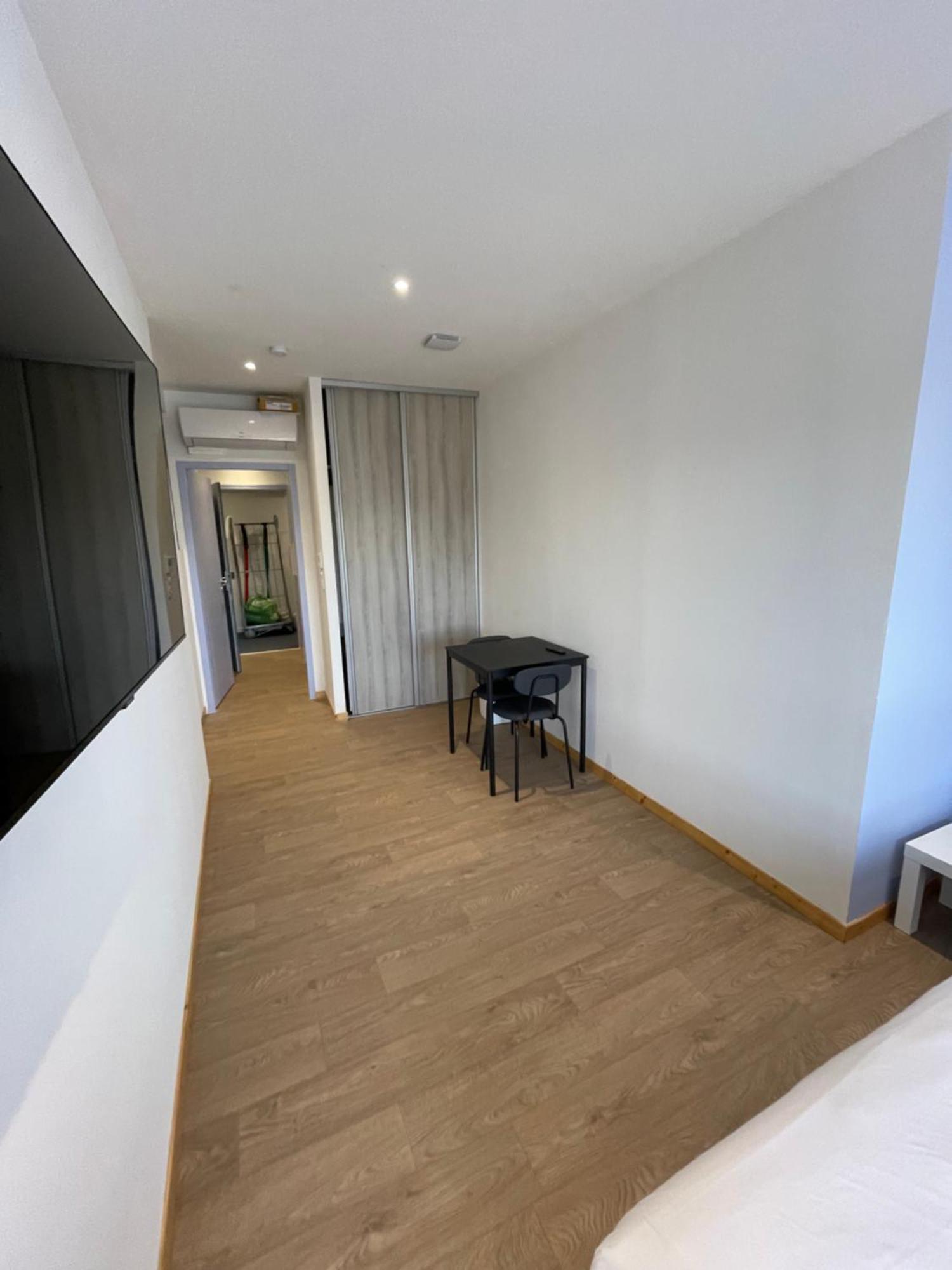 Le Salvador - Appart'Hotel De 18M2 A 44M2 La Talaudiere エクステリア 写真
