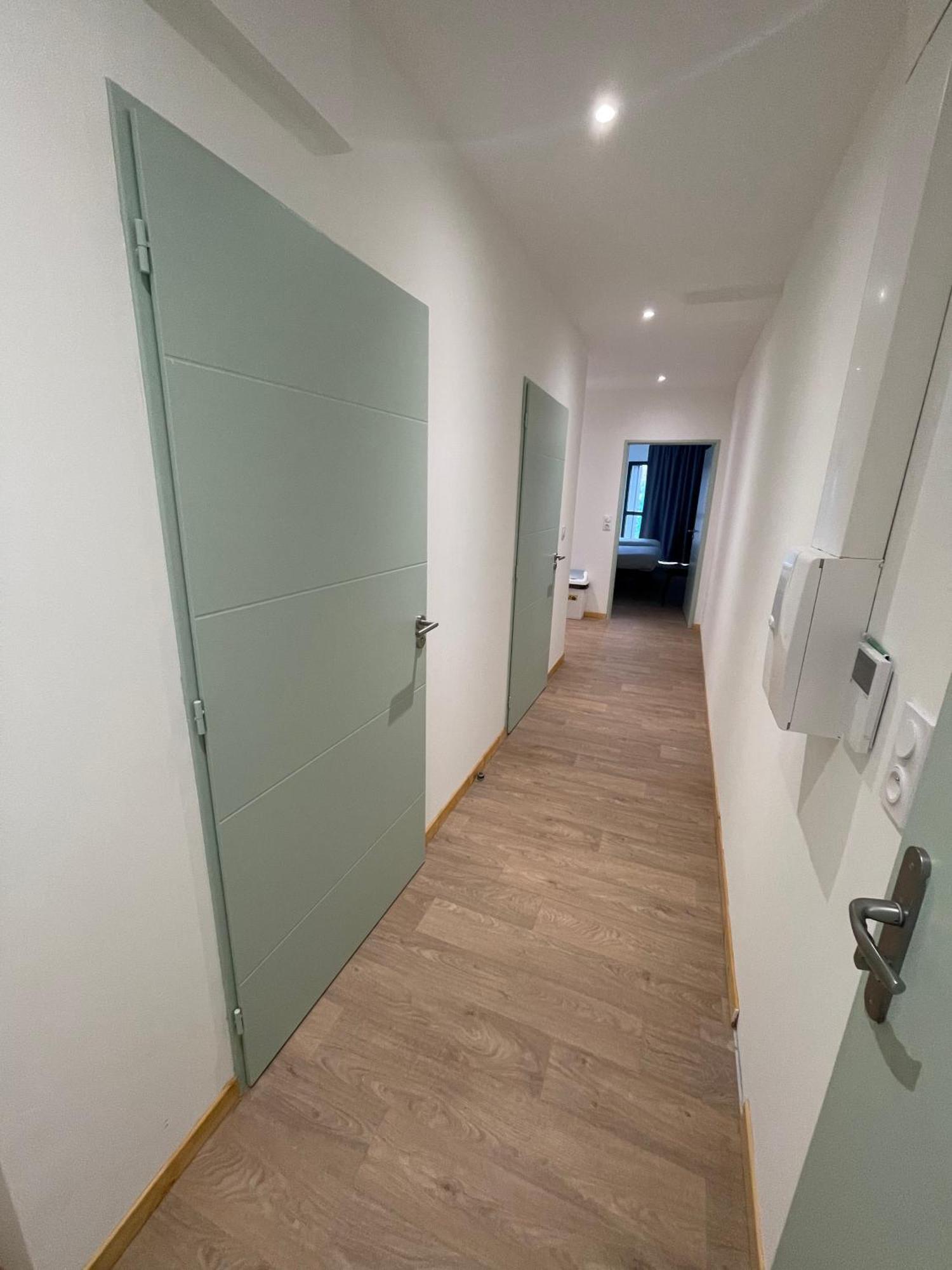 Le Salvador - Appart'Hotel De 18M2 A 44M2 La Talaudiere エクステリア 写真
